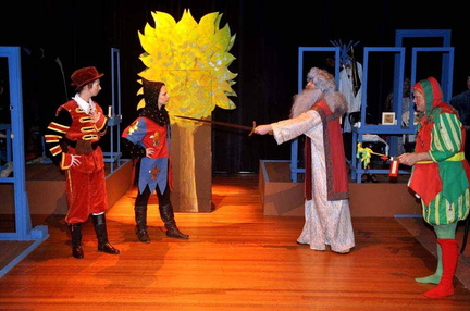 JH The Dresser 059